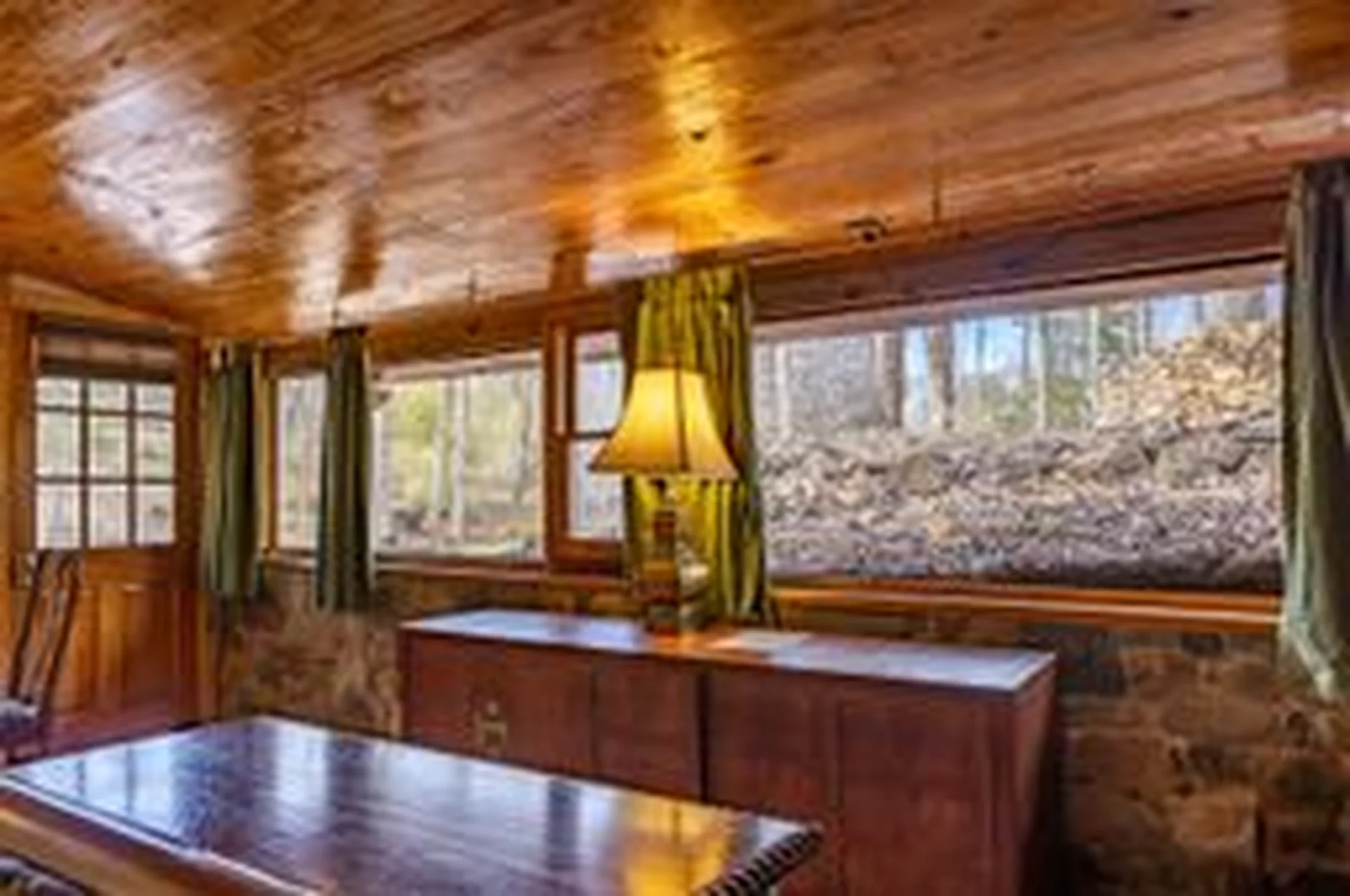 Castle Suite - Image 5