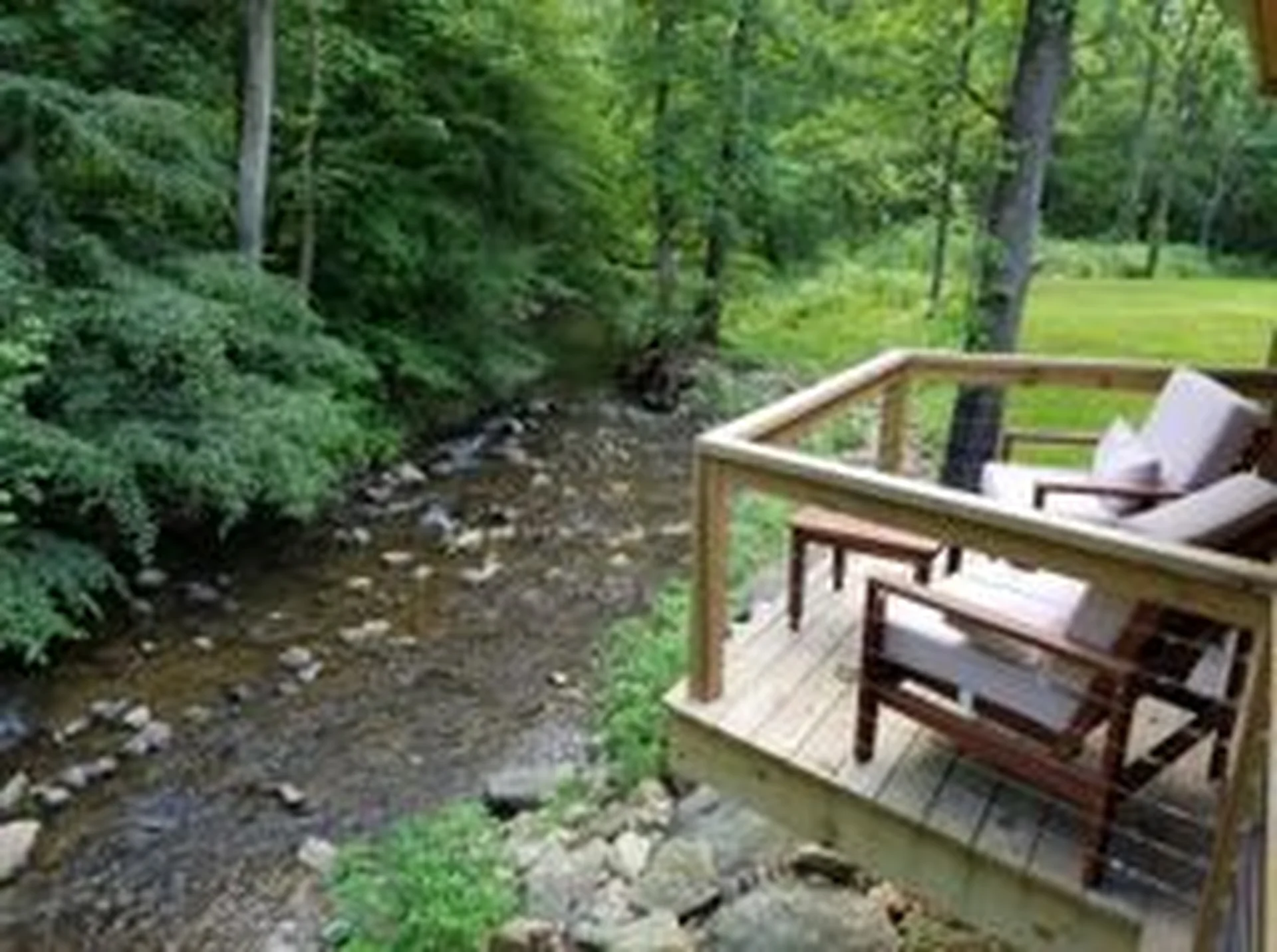 Log Cabin on the River - Image 5