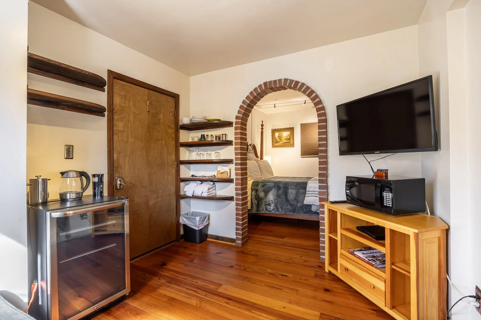 Royal Suite - Image 1