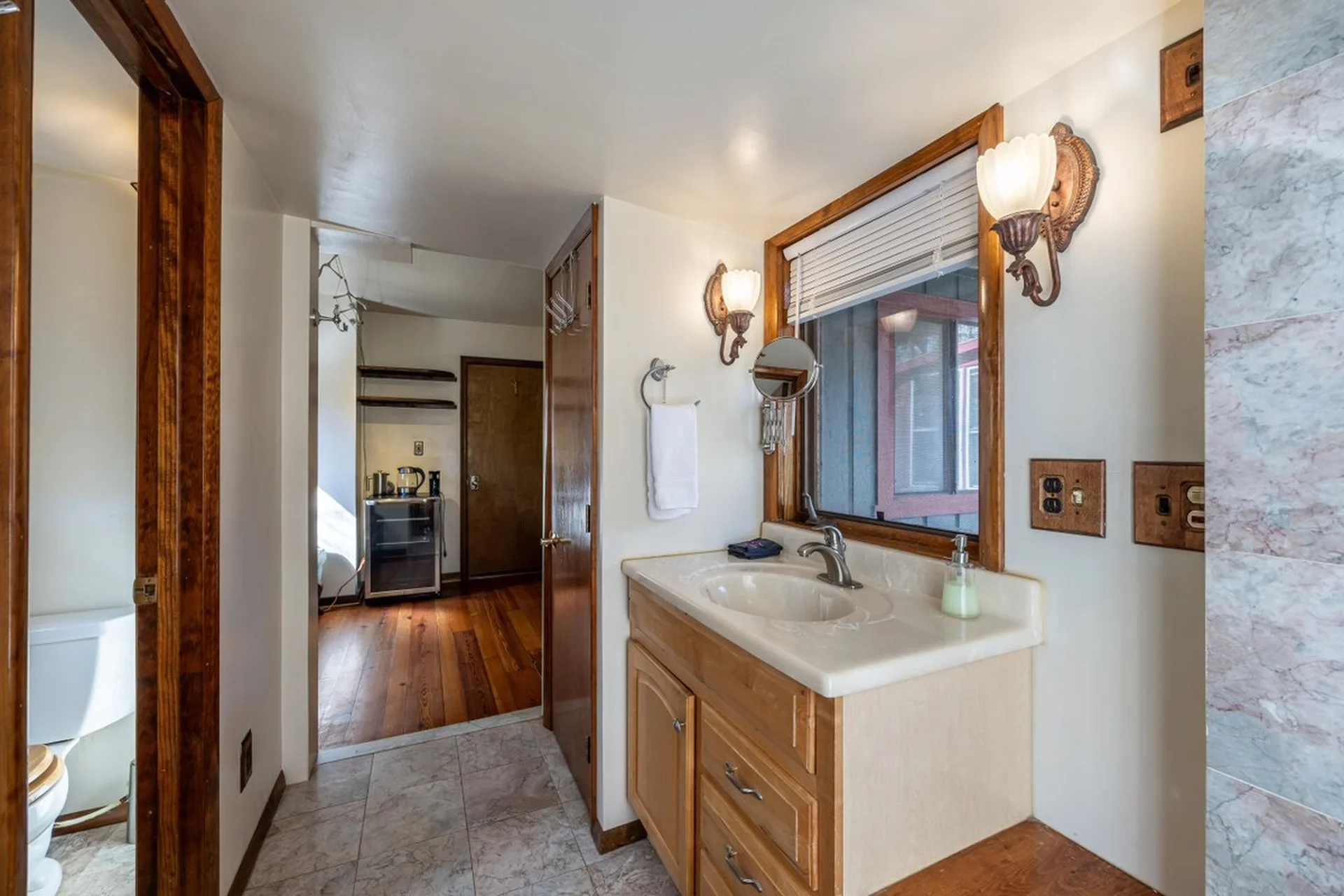 Royal Suite - Image 7