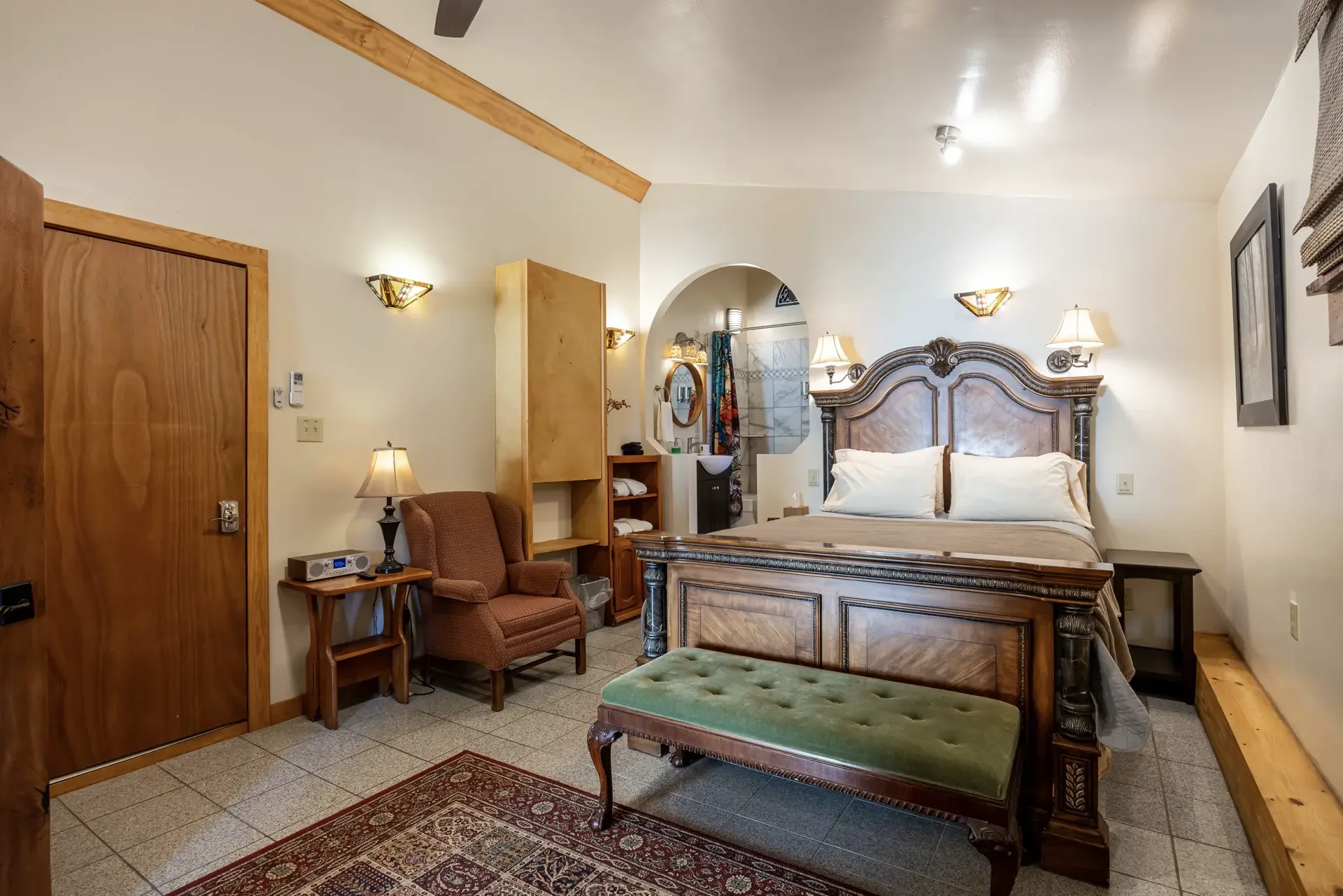 Shire Suite - Image 12