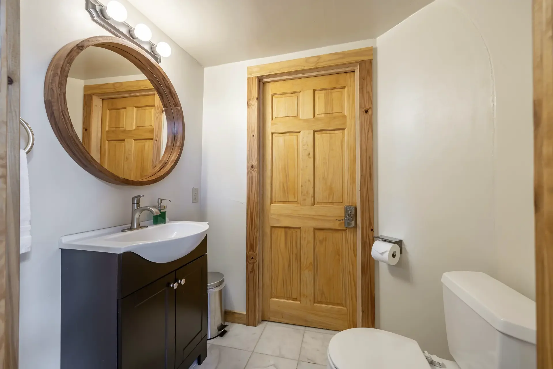 The Hobbit House - Image 18