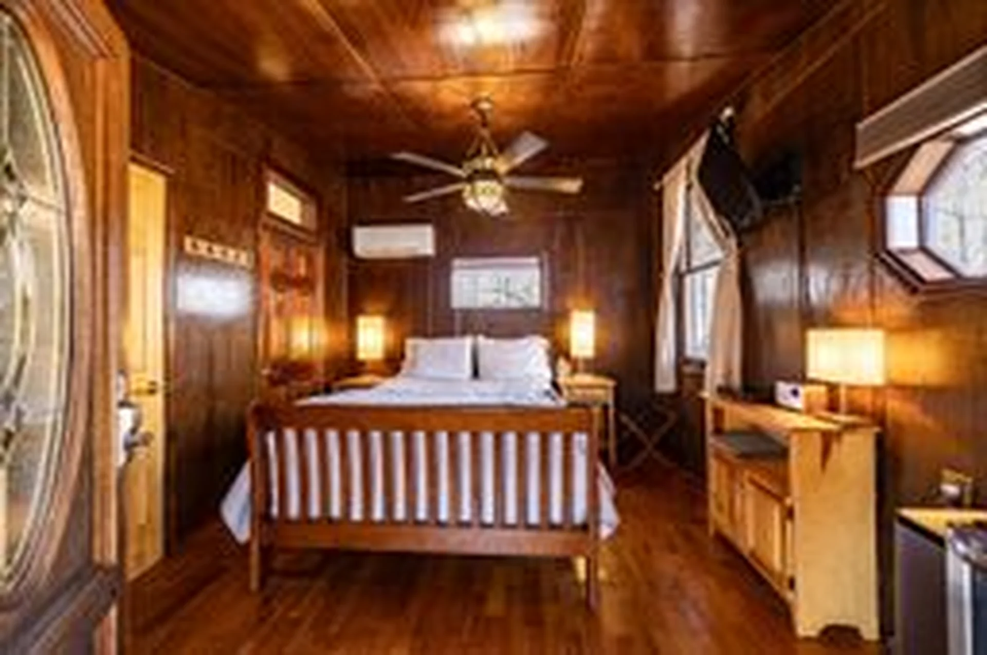 Tree House - Image 5