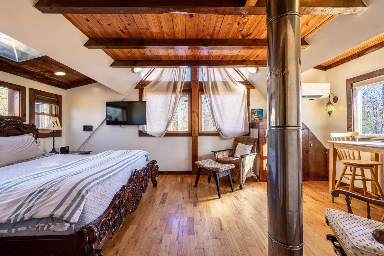 White Lotus Suite guest suite at White Lotus Eco Spa Retreat, Stanardsville, VA — photo 1 of 46