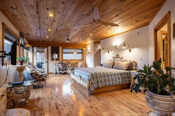 Cascina Rococo guest suite at White Lotus Eco Spa Retreat, Stanardsville, VA