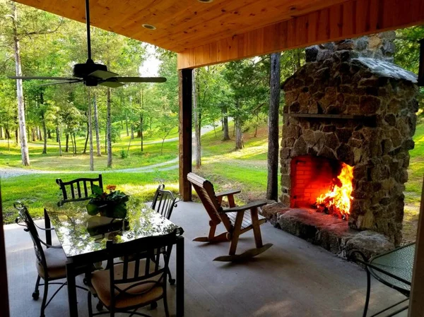 Crow’s Nest barn at White Lotus Eco Spa Retreat, Stanardsville, VA — photo 13 of 33