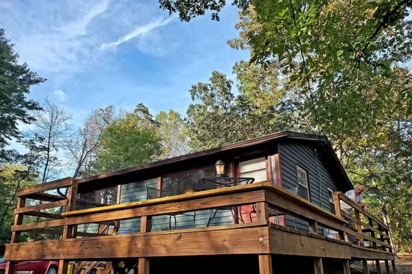 Glade Cottage cottage at White Lotus Eco Spa Retreat, Stanardsville, VA — photo 16 of 33